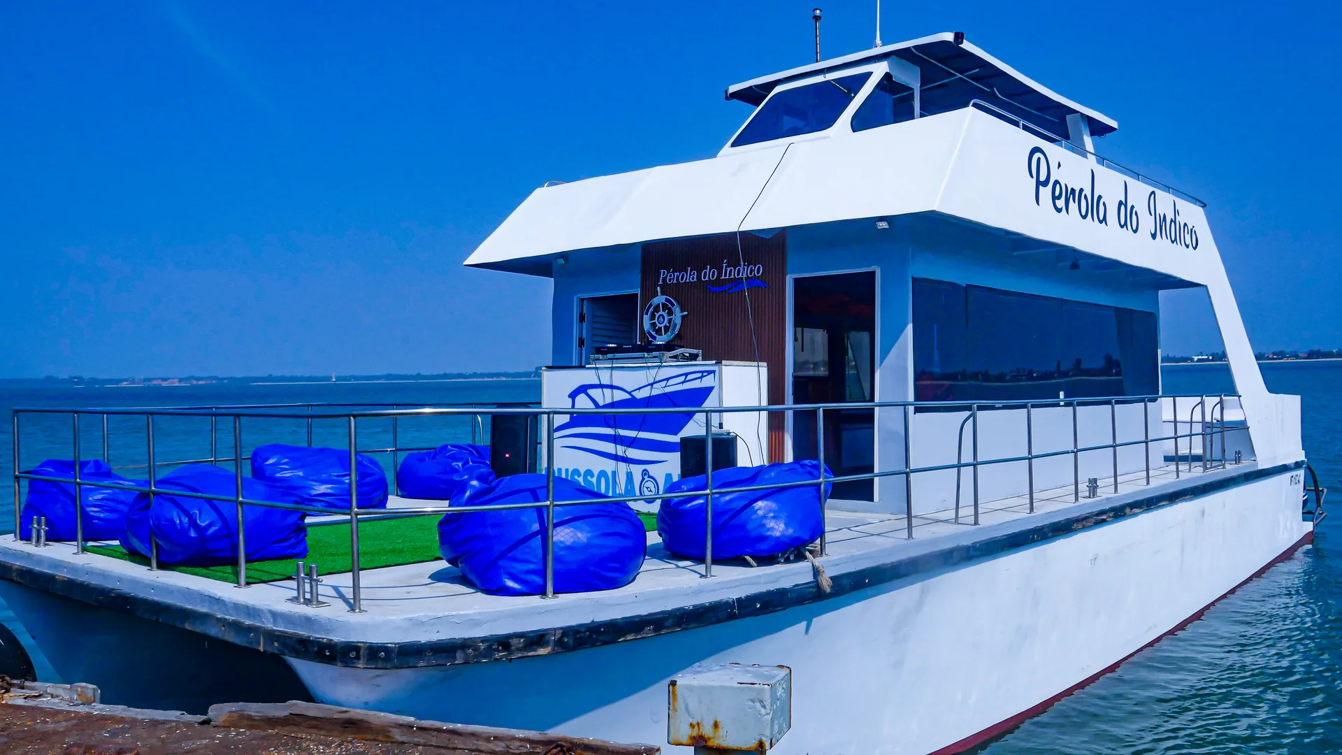 Pérola do Índico - atracado no Porto de Maputo