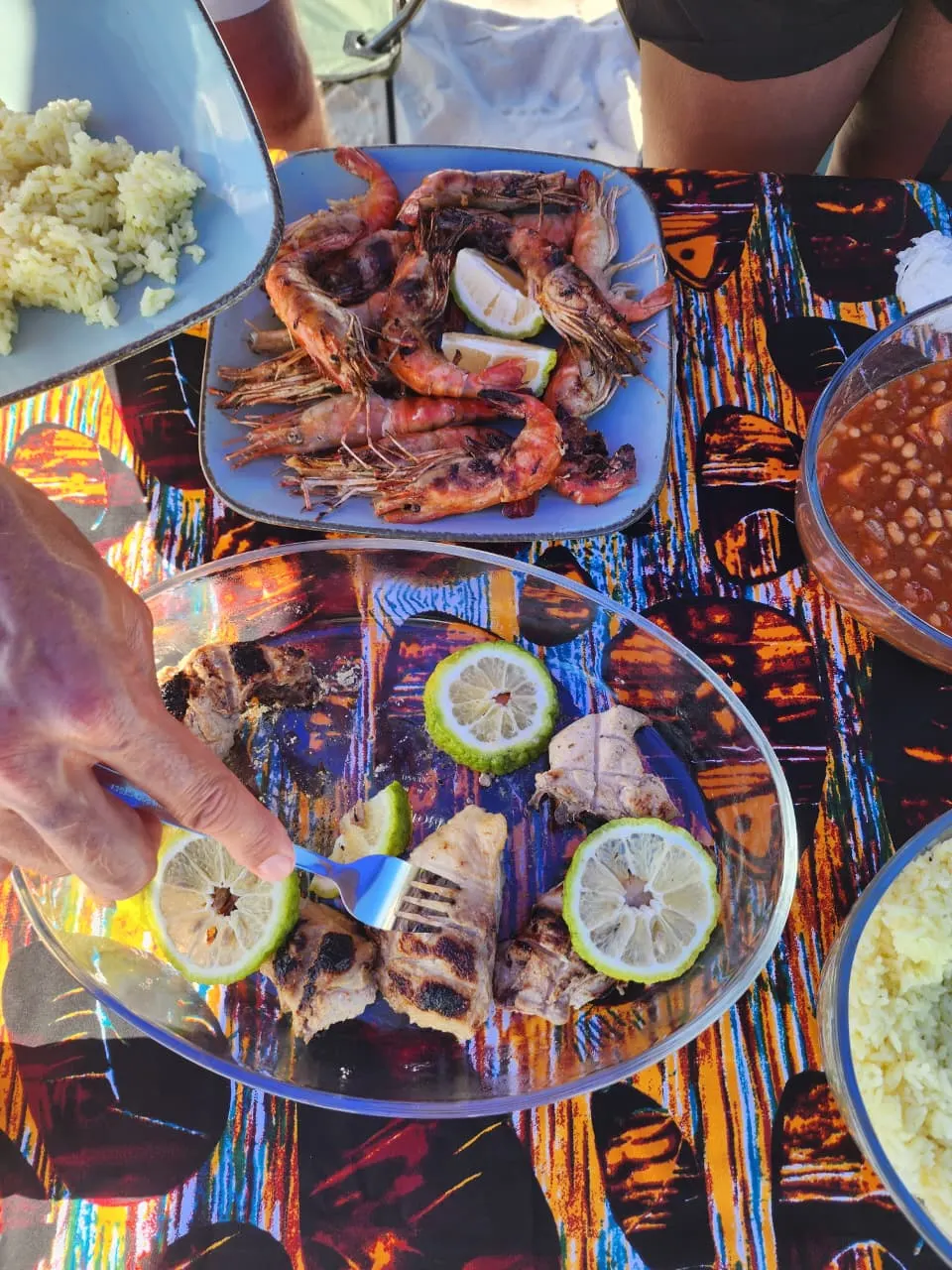 Excursão ao Arquipélago de Bazaruto - Almoco na ilha marisco grelhado